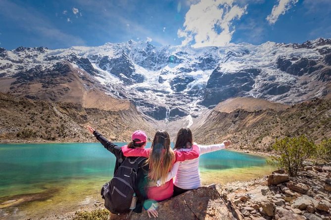 Full Day Tour to the Humantay Lake – Group Service.