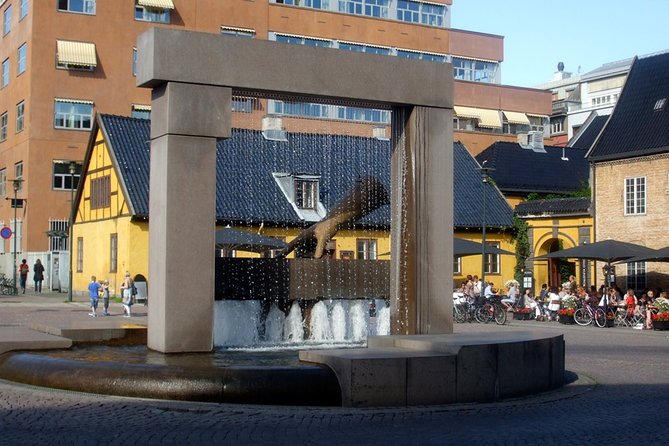 Gems of Central Oslo Private Walking Tour