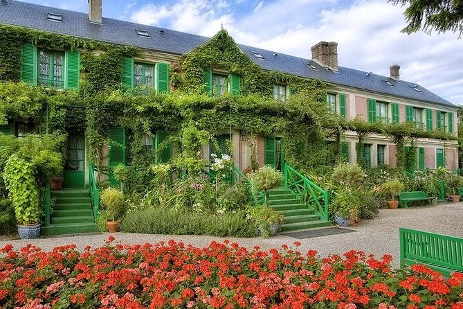 Giverny and Versailles Priority Access Guided Day Tour From Paris - Tour Highlights