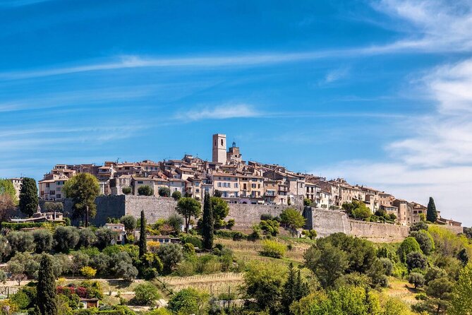 Glass Blowers, Art Galleries and Medieval Villages