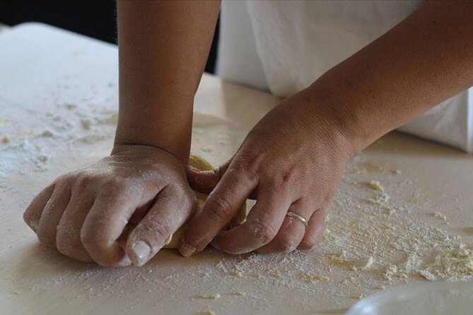 Gluten Free Pasta and Dessert Class 6 Guests Max - Location and Menu