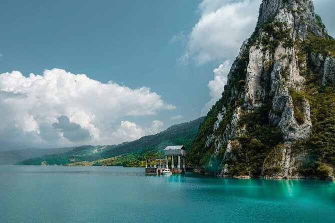 Golem/Durres: Lake Bovilla and Kruja Old Town With 4×4 Jeep