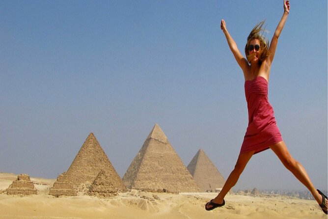 Great Pyramids Tour (Giza Pyramids, Sakkara Pyramid and Dahshur Pyramids)