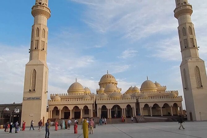 Group Arrival Transfer From Hurghada Airport to Hotel Transfer - Location Information