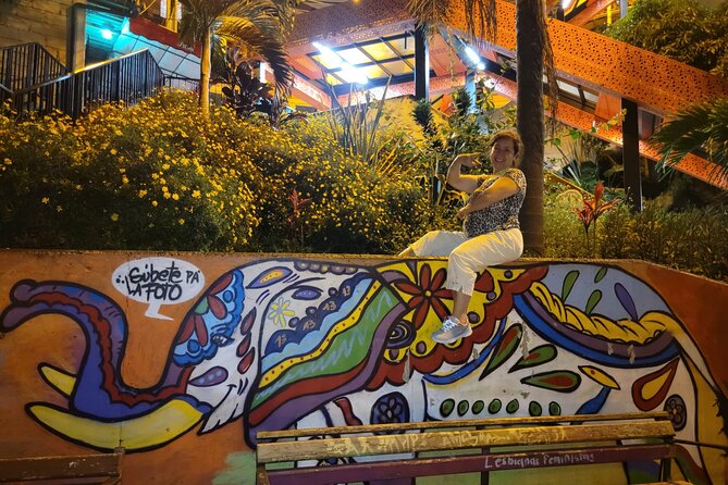 Guided Nightlife Tour of Comuna Trece in Medellin - Tour Itinerary