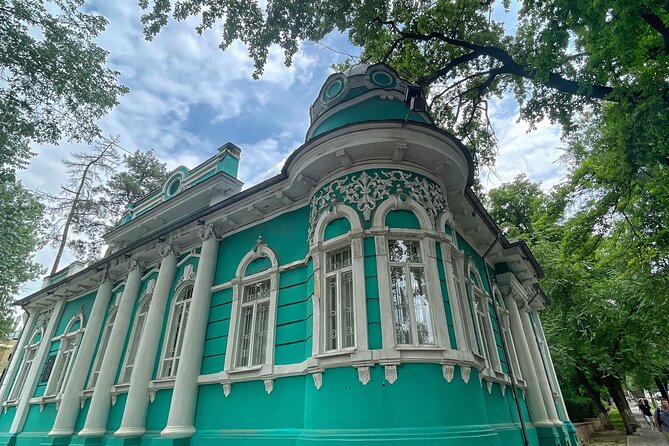 Guided Walking City Tour in Almaty