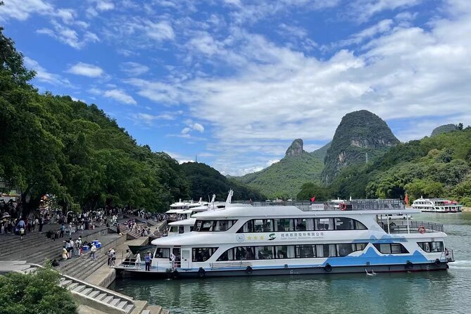 Guilin Liriver Cruise Four Star Boat Ground Floor Ticket Service