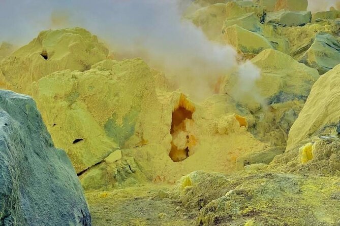 Half-Day Private Tour in Sierra Negra Volcanos Sulfur Fumaroles - Tour Inclusions