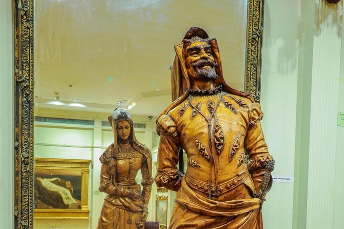 Half Day Tour of Hyderabad Including Salarjung Museum - Pickup Information