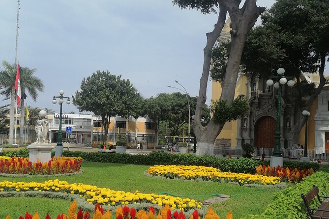 Half Day Tour of the Barranco Fair and Market