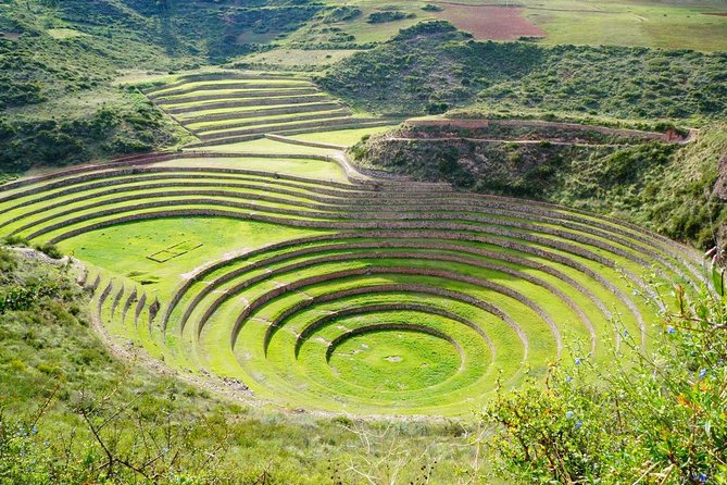Half Day. Tour to Maras – Moray – Chinchero – Private Service