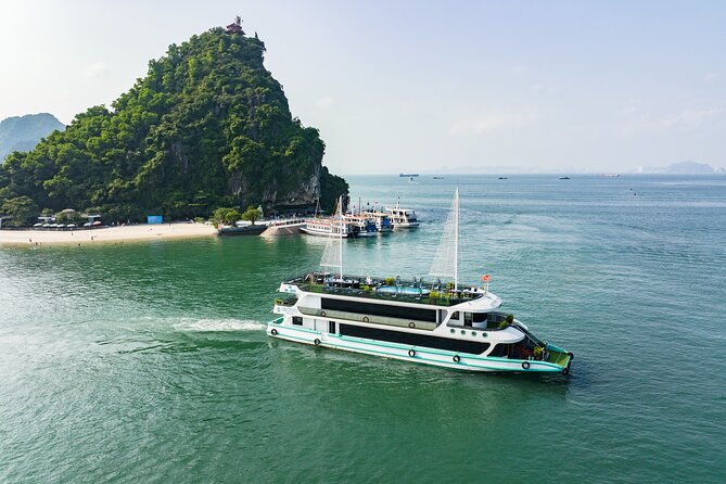 Halong 01 Day With Kayak, Cave, Buffet and Sunset Party - Kayaking Adventure