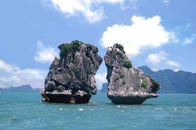 Halong Bay Private Day Tour (Halong 5-star Cruise, Car, English Guide, Cave, Titop, Buffet, Kayaking) - Tour Highlights