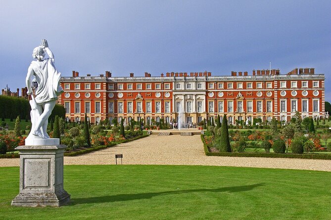 Hampton Court Palace Private Tour With Skip the Line Entry - Tour Inclusions