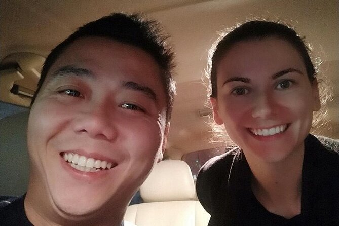 Hangzhou to Pudong Airport: Private With Meet and Greet Service