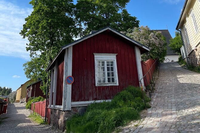 Helsinki Highlights and Porvoo Tour