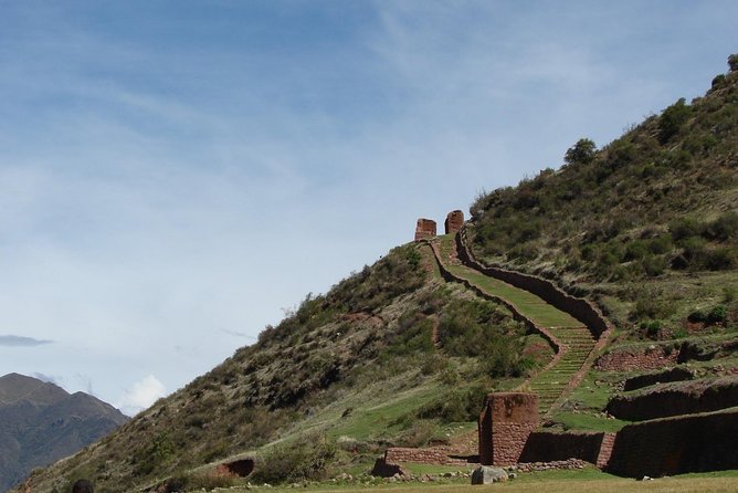 Huchuy Qosqo Trek to Machu Picchu 2 Days Tour