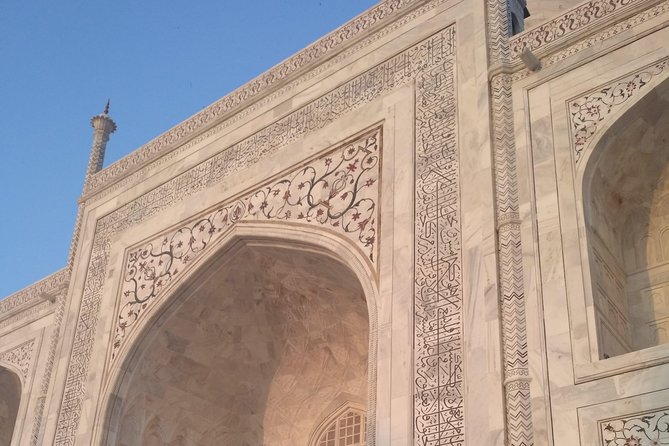 Hyderabad to Agra Taj Mahal Same Day Trip With Return Flights