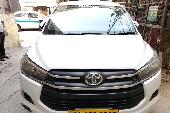 IGI Airport New Delhi: Private Hotel/Airport Transfer - Service Details