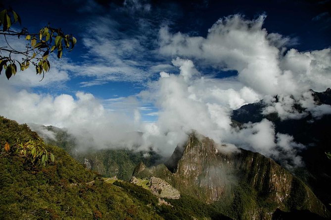Inca Trail To Machu Picchu 2-Day | Inti Punku | Wiñayhuayna |