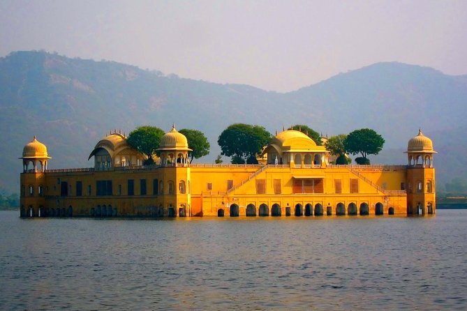 Jaipur Full Day Luxury Tour From Delhi With Lunch And Guide - All Inclusive - Tour Itinerary