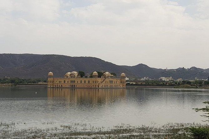 Jaipur: Full Day Private Tour With Professional Guide by Car