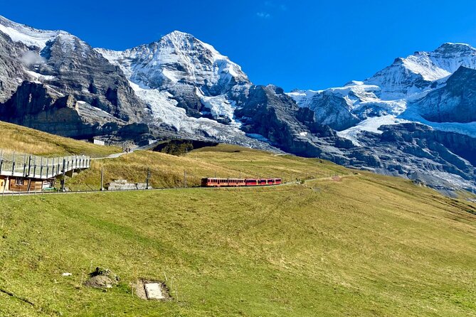 Jungfraus Region and Lauterbrunnen Private Tour From Interlaken