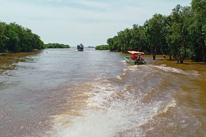 Kampong Pluk Floating Village Tour by Jeep