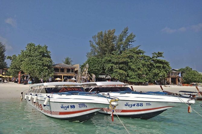 Koh Ngai to Koh Bulone by Satun Pakbara Speed Boat