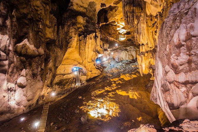 Kuala Lumpur Airport To Ipoh City Hotels EN-ROUTE Tempurung The Longest Caves
