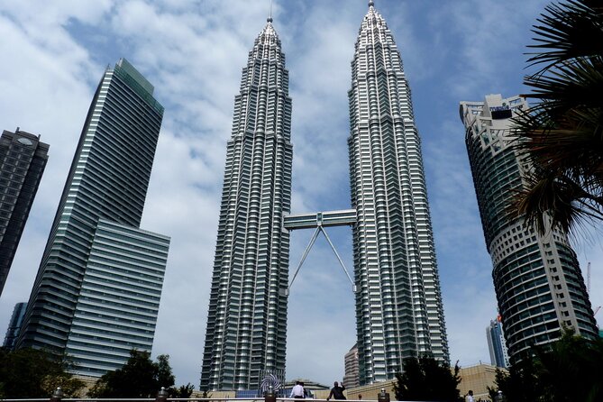 Kuala Lumpur Tour: Petronas Twin Towers Observe Deck & Batu Caves - Transportation Details