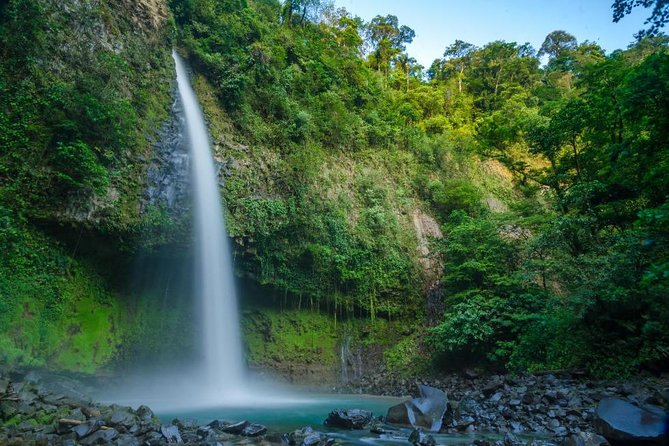 La Fortuna Waterfall Guide Hike From Arenal - Overview of La Fortuna Waterfall