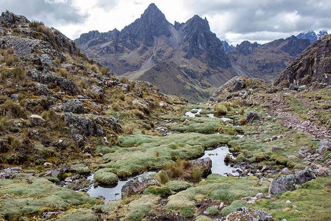 Lares Trek to Machu Picchu (4 Days)