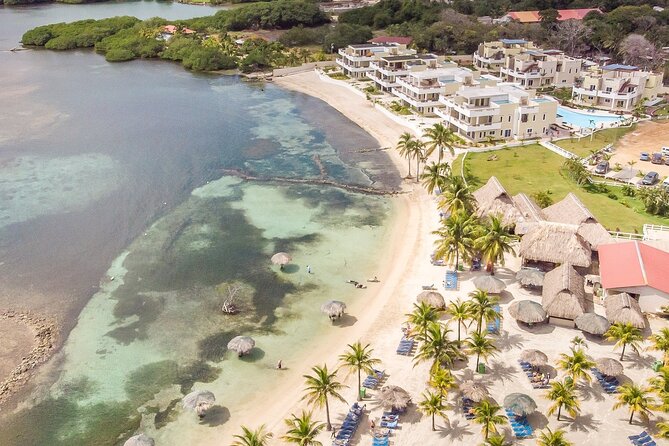 Las Palmas Beach and Roatan Island Brewing Company Private Tour With Guide