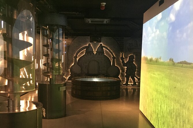 Lazienki Park + Polish Vodka Museum: SMALL GROUP TOUR /inc. Pick-up/