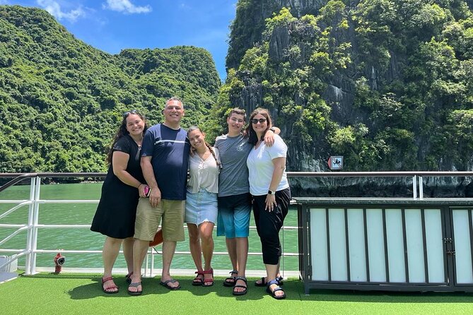 LIGHT CRUISE - Halong Luxury Day Cruise - SMALL GROUP - BEST CARE - Itinerary Overview