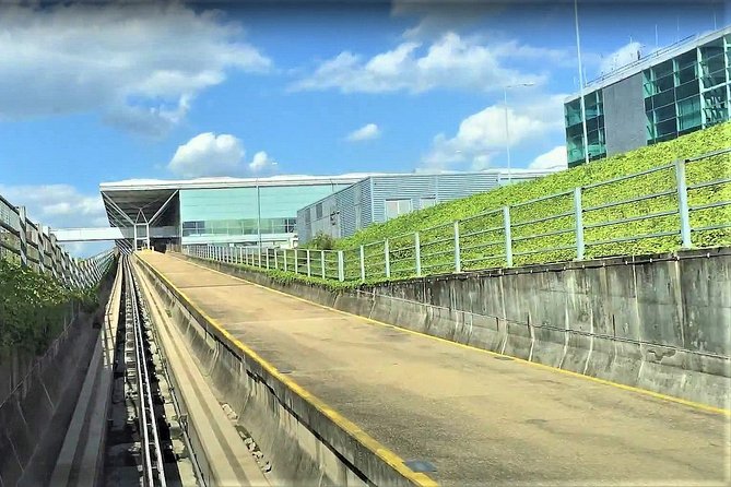 London Stansted Airport Private Transfers To/From London (Postcode W1 to W7) - Transfer Details