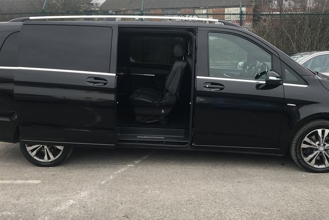 London Stansted Airport Private Transfers To/From London (Postcode WC1 to Wc2) - Service Details