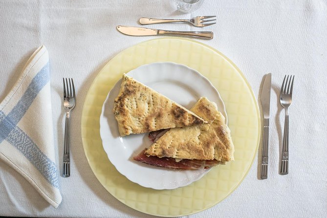 Lunch or Dinner and Cooking Demo at a Local Home in Spoleto - Booking and Confirmation Process