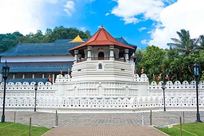Luxury Escape to Sri Lanka 5 Nights 6 Days - Dining Experiences