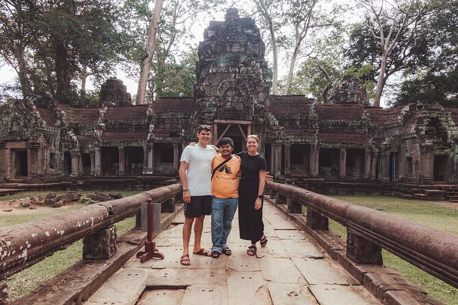 Mad Monkey Siem Reap Sunrise Angkor Wat Temple Tour - Tour Overview