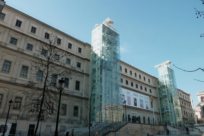 Madrid Private Walking Tour of Thyssen and Reina Sofia Museums