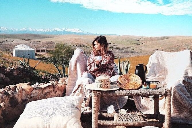 Magical Dinner & Sunset Experience in Agafay Desert From Marrakech - Traveler Accessibility