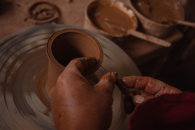 Make Artisan Chocolate , Chicha De Jora and Ceramic Ornaments With Local Experts - Artisan Chocolate Making