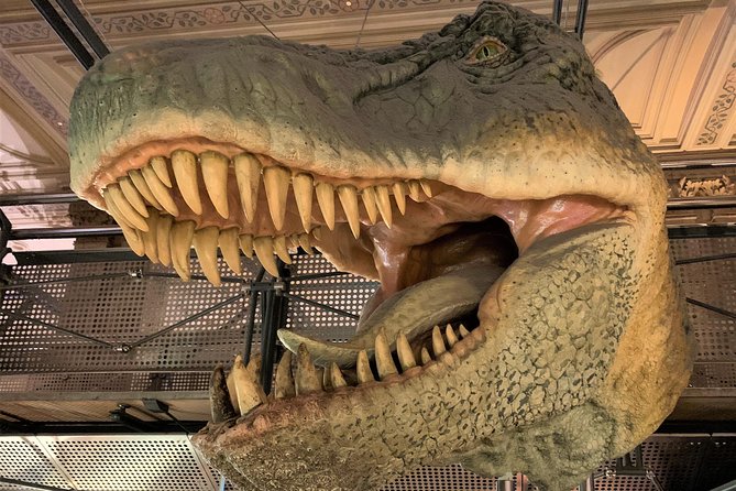 Mamma Mia! Discover the Dinosaurs at London Natural History Museum Tour for Kids - Tour Highlights