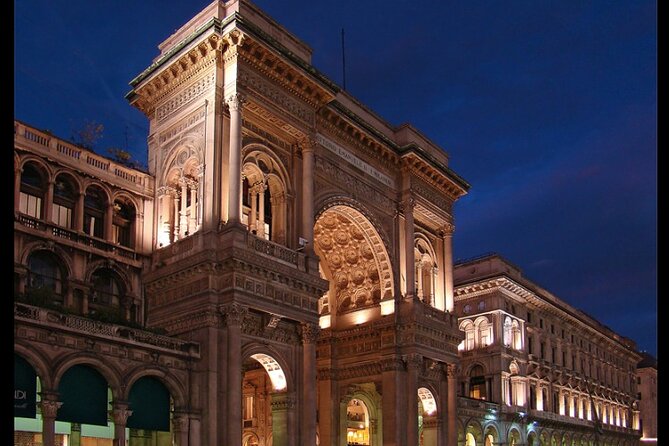 Milan Highlights Tour With a Local