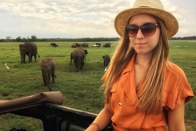 Minneriya National Park Private Jeep Safari From Habarana - Refreshments and Water Provision