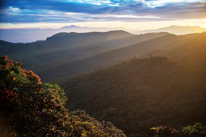 Misty Mountain Trails From Hikkaduwa (2 Days)