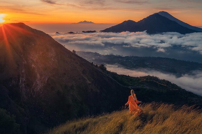 Mount Batur Sunrise Trekking Ubud + Tour