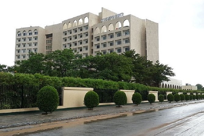 NDJAMENA – 4×4 Car Rental With Driver